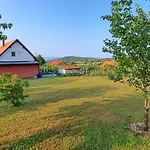 Shining Apartman Felsőörs