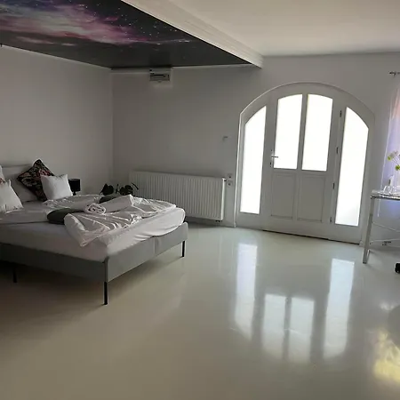 Shining Apartment